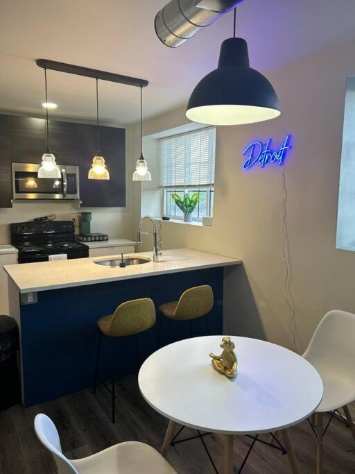 Modern Loft!/Free Parking/Long Stay Friendly! ديترويت المظهر الخارجي الصورة