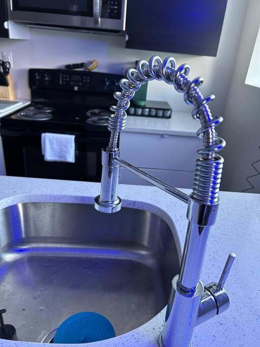 Modern Loft!/Free Parking/Long Stay Friendly! ديترويت المظهر الخارجي الصورة