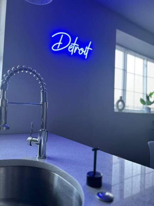 Modern Loft!/Free Parking/Long Stay Friendly! ديترويت المظهر الخارجي الصورة